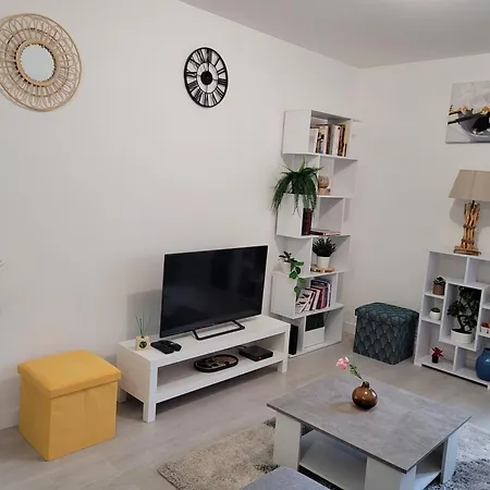 Apartment Cocooning House 204 Green- Superb Aeroport Paris Roissy Cdg, Parc Asterix, Chateau De Chantilly, Stade De France Survilliers